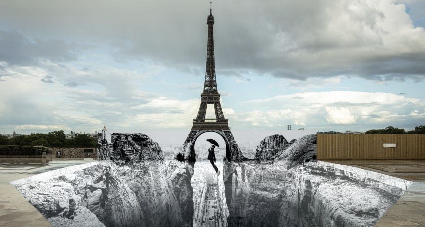 Obra do artista francês JR — fotografia gigante colada em fachada